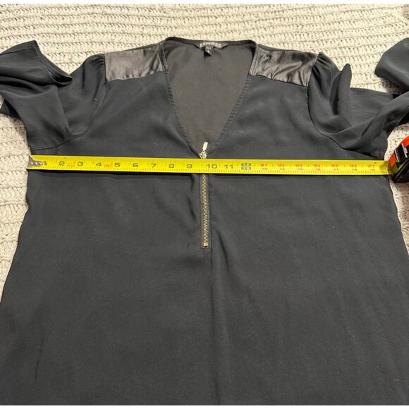 Express Blouse Half Zip V Neck Faux Leather Shoulder Lightweight Womens M Black - Picture 3 of 8